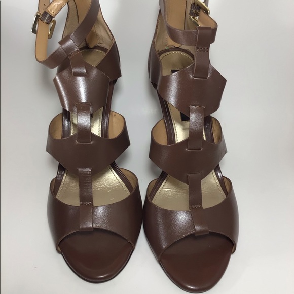 Bridget - Picture 3 of 5